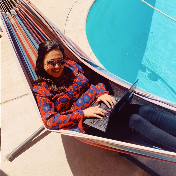 Meet your Posher, Michelle - Picture 1 of 6